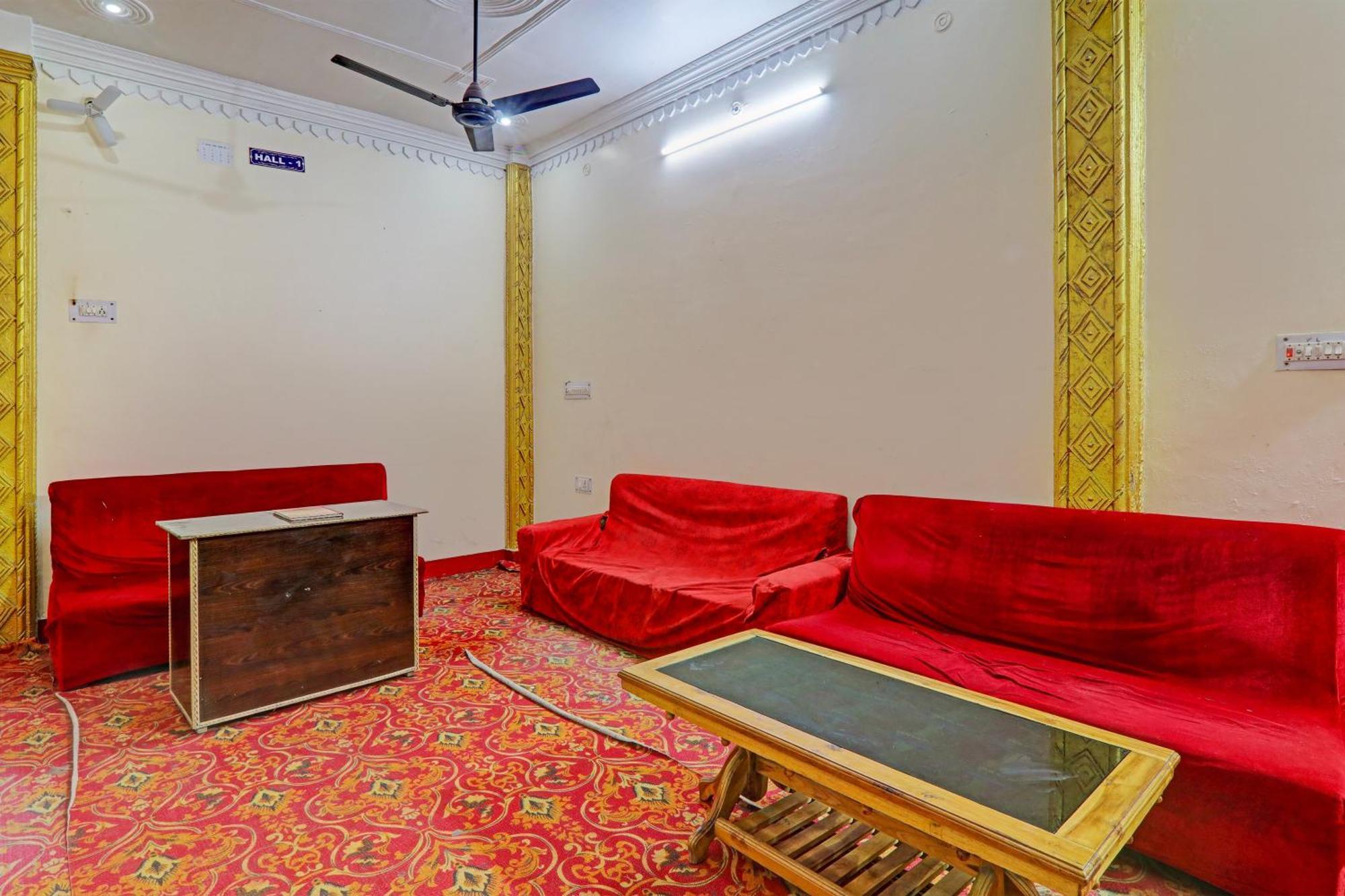 Hotel O Home Om Marriage Hall Ayodhya 外观 照片