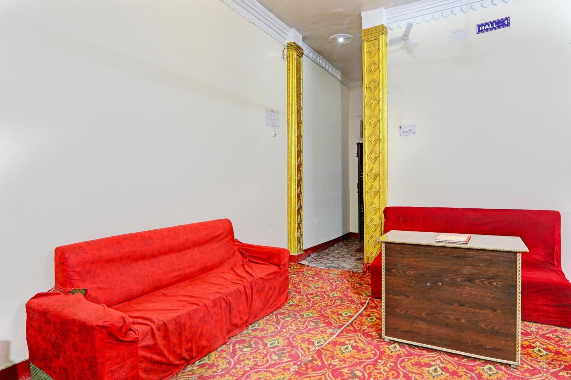 Hotel O Home Om Marriage Hall Ayodhya 外观 照片